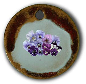 Schöner Keramik-Anhänger „Stiefmütterchen“ in rot marmoriert; Schmuck Kette Kettenanhänger Geschenk Kunsthandwerk Keramik rund Talisman Halskette Aufmerksamkeit Mitbringsel individuell
