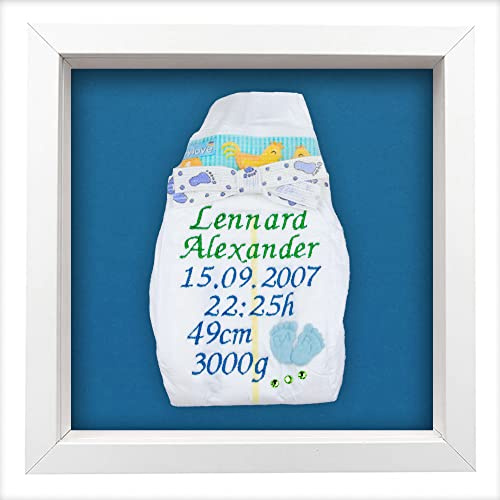 Bestickte Windel im Rahmen weiß Junge, süßes Geschenk zur Geburt I Taufgeschenk, mit Kristallen verziert | Name, Datum, Uhrzeit, Gewicht und Größe | Nachhaltiges Babygeschenk