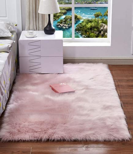 HARESLE 40x60cm Faux Fur Rug Sheepskin Pink Fluffy Small Rugs for Bedroom