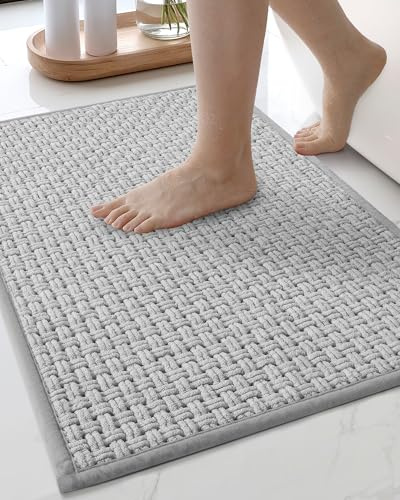 COLOR&GEOMETRY 44 x 75 cm Absorbent Bath Mat, Bathroom Mats, Non-slip, Washable, Quick-drying, Supple, Suitable for use in front of bathroom doors, bathtubs, and washbasins, Light Grey