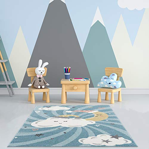 payé Teppich Kinderzimmer - Blau - 140x200cm - Wolken Mond und Sterne - Spielteppich Kurzflor Kinderteppich - Oeko-Tex Standard 100