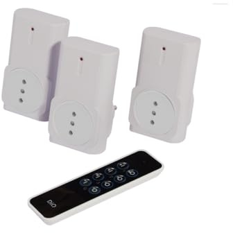 DiO Connected Home DiO First - 3 prese e telecomando a 3 canali IT 2300W