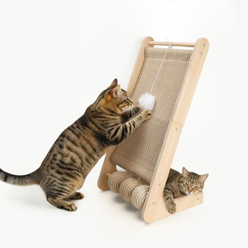 POMESEA Kratzbrett für Hauskatzen, L-förmiges Kratzbrett & Schräge aus Massivholz, Katzenkratzpad mit hängender Spielkugel und 3 Spielbällen am Boden, ideal für alle Katzen (Holzmaserung, Größe M)