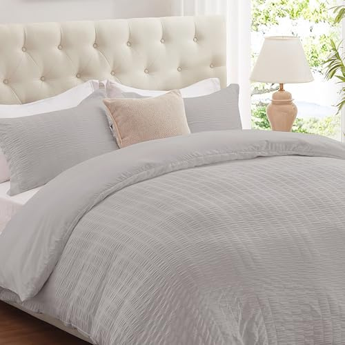 Cozyide Light Grey Duvet Cover Queen, 3 Pieces Bedding Duvet Covers, Soft Breathable Seersucker Duvet Cover Set with Zipper Closure and Corner Ties (1 Duvet Cover 90x90 + 2 Pillow Shams 20x26)