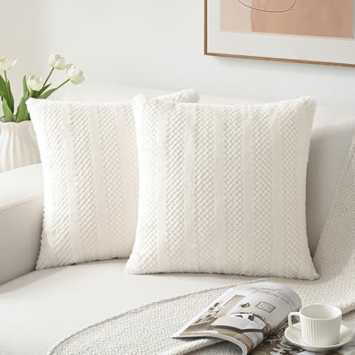 Volcanics Dekorative Kissenbezüge aus Kunstfell, Plüsch, weich, gestreift, modern, Bauernhaus, Heimdekoration, für Couch, Sofa, Bett, 45,7 x 45,7 cm, Weiß, 2 Stück