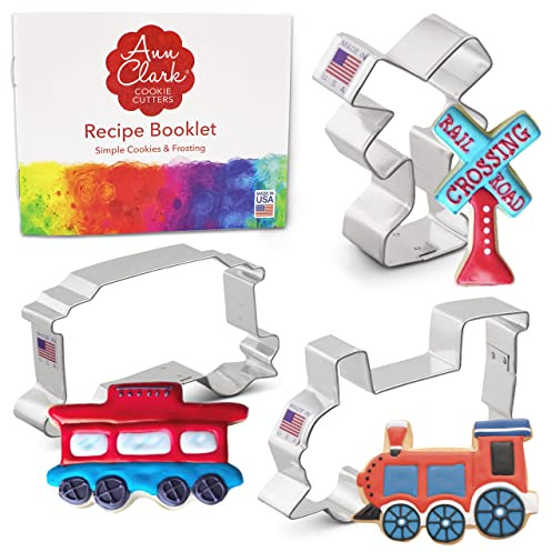Ann Clark Cookie Cutters Ensemble de 3 emporte-pièces train/voie ferrée avec livret de recettes, moteur de train, wagon de queue, panneau de croisement voie ferrée