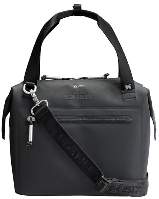 Stanley 1913 All-Day Julienne Mini Kylväska 7L - Lätt Bärhandtag - 100% Återvunnen Polyester - Lock Med Dragkedja - Justerbara Axelremmar - Sidofickor I Stretchmesh - Svart