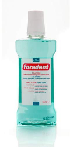 Mundspülung Total Care 500 ml · Hilft, Überempfindlichkeit der Zähne zu lindern 0% Alkohol · Halten Sie Ihren Mund sauber und frisch