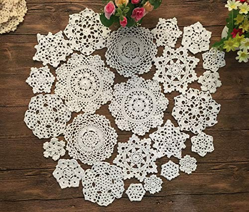 MINDPLUS Set di 24 centrini in cotone lavorato all'uncinetto fatti a mano in pizzo all'uncinetto, 6-18 cm, rotondi, bianchi, vintage, per matrimoni, tea party (bianco)