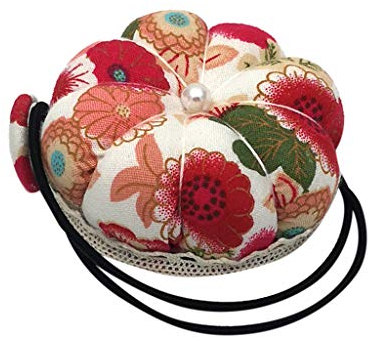 95sCloud 1 Stücke Armnadelkissen Handgelenk Nadelkissen Kürbis Form Nadelkissen Stecknadel Kissen Nadel Aufbewahrung Kissen Padded Pin Cushion in Cupcake Shape (Rot)