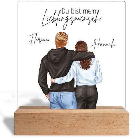True Statements Personalisiertes Geschenk: Acrylglas „Pärchen“ – personalisiert mit Namen, Kleidung & Frisuren - Liebesgeschenk für sie & ihn- 15x18 cm, inkl. Holzständer (Klassisch)