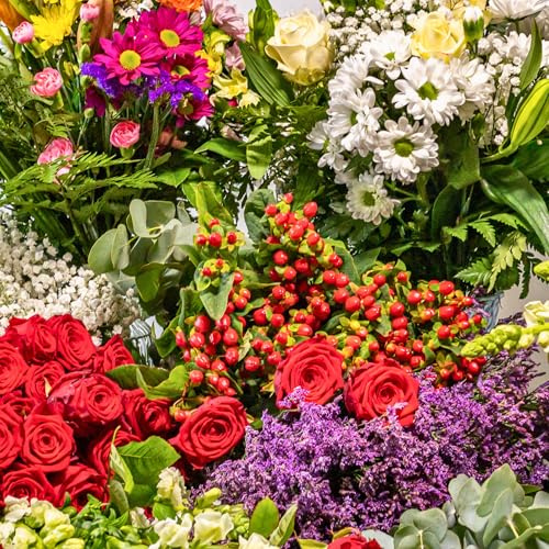 Homeland Florists Fresh Flowers – Florist’s Choice Flower Bouquet, Bespoke Hand-Tied Seasonal Floral Gift for Birthday, Thank You, Sympathy & Thinking of You