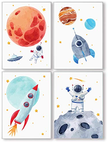 Pandawal Kinderzimmer Bilder für Junge und Mädchen Weltraum/Astronaut/Planeten Deko 4er Poster Set (S2) für Kinder Wandbilder im DIN a4 Format Kinderposter