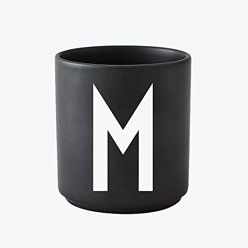 Design Letters - Becher - Buchstabentasse - Buchstabe: M - Porzellan - Schwarz - Arne Jacobsen