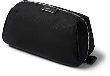 Bellroy Toiletry Kit Plus, necessär - Black | 3,5 l stor necessär i vattenavvisande material för dina hygienartiklar på resan