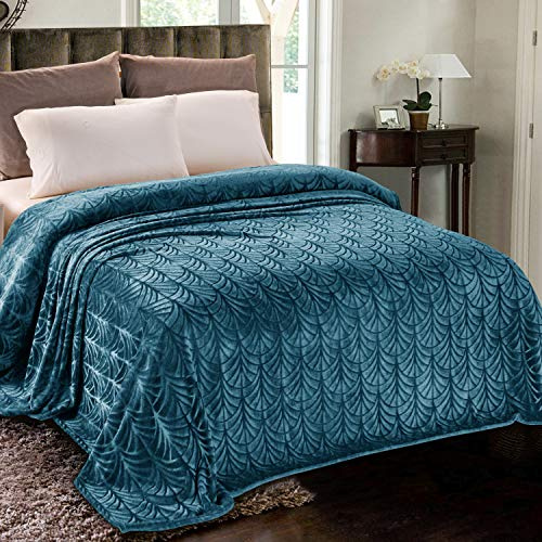 Whale Flotilla Flannel Fleece Double Size Blanket for Bed, 150x200 CM Soft Fluffy Velvet Bed Blanket with Decorative Vintage Pattern for All Season, Warm and Lightweight, Teal