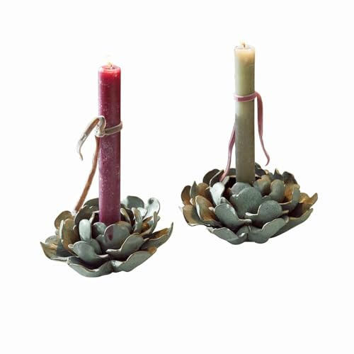 Loberon Kerzenhalter 2er Set Myka, antikgrün | Blüten-Form, Antike Patina, Historisches Flair, für Stabkerzen Geeignet, Dekoration, Kerzenständer, Porzellan