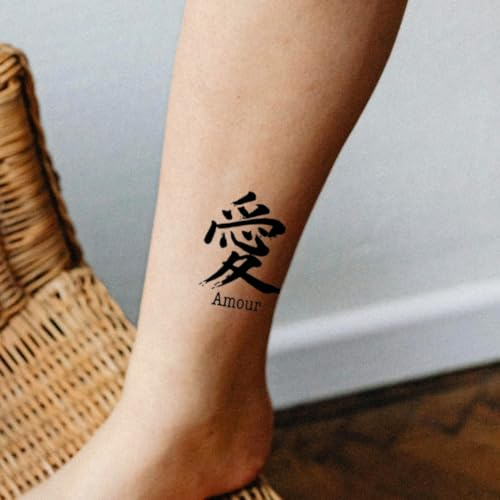 Faux Tatouage ECRITURE - Temporalis® | Tatouage Ephemere Femme et Homme – Cosmétique Certifié UE, Encre Vegan & Waterproof – Dure 1 à 2 semaines [ Tattoo Kanji Amour ]