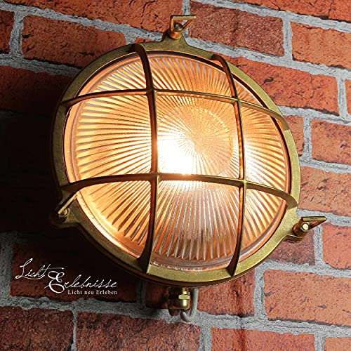 Licht-Erlebnisse Außenwandleuchte Messing Glas IP64 für Garten Terrasse Ø24 cm E27 max. 18 W Rustikal Maritim runde Außenlampe Wand SERIFOS