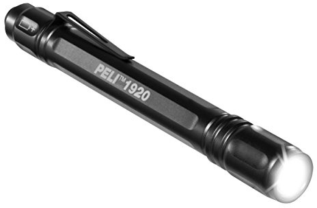 PELI 1920 Lampe de poche en forme de stylo compacte à LED pour l'extérieur et les travaux de maintenance, étanche IPX7, 224 lumens, Couleur : Noire