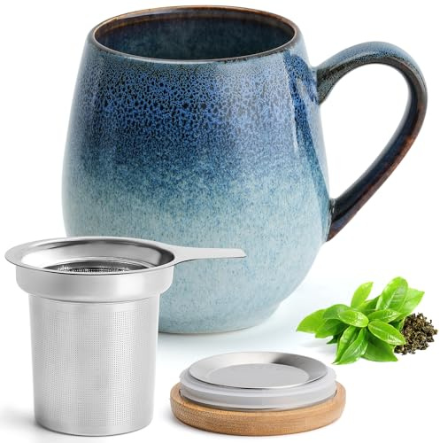 Happy Lemuro Teetasse mit Deckel und Sieb - 550 ml - Tee Tasse Groß - Tea Cup - Teetasse Gross - Große Tasse mit Deckel - Tee Zubehör - Tea Mug - Jumbotasse (Tiefblau)
