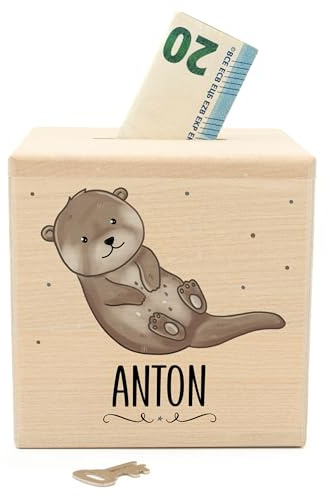 Muckelmeister Spardose Kinder Personalisiert mit Namen aus Holz - Otter | 10x10x10cm, Spardose mit Schloss und Schlüssel, Geschenke Mädchen und Jungen Weihnachten, originelle Geschenke zur Geburt
