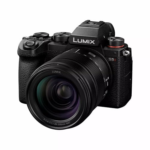 PANASONIC Lumix S5D + Objectif 28-200mm f/4.0-7.1 Macro