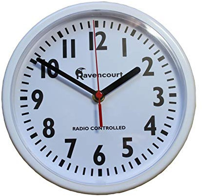 Ravencourt Radio Controlled Analogue Clock ¦ For Schools, Hospitals, Offices And Homes ¦ High Contrast Numbers ¦ Battery Powered ¦ Black Rim With White Face ¦ Small - 21cm face