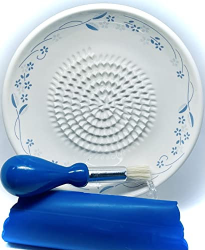 BonCera, All-in-one Premium Ceramic Garlic Grater Plate 4-Piece Set - Classic Flower Line on White Design - For Garlic, Ginger, Chocolate, and more! - Comes with 5.25 Plate, Peeler, Brush, and Stand