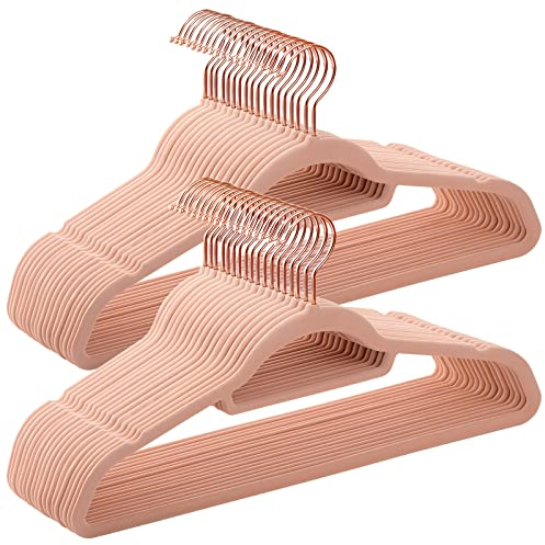 SONGMICS Grucce Appendiabiti in Velluto, 50 Pezzi, Salvaspazio e Antiscivolo, Porta Cravatte, Gancio Girevole a 360°, Spesso 0,6 cm, Largo 43,5 cm, Cappotti Pantaloni, Rosa Corallo CRF21PK50